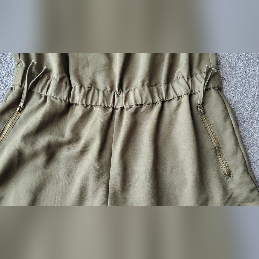 Romper - Picture 2 of 4